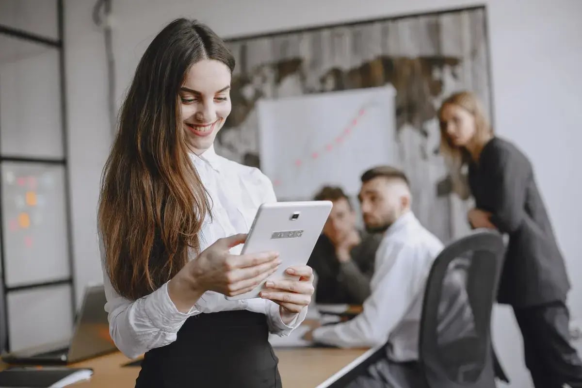 AI agents now come with names and job descriptions